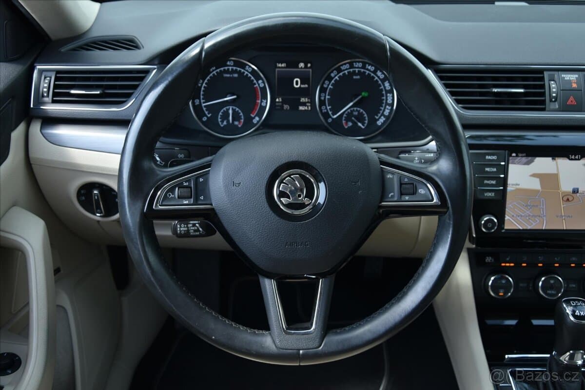2016 Škoda SUPERB - 8