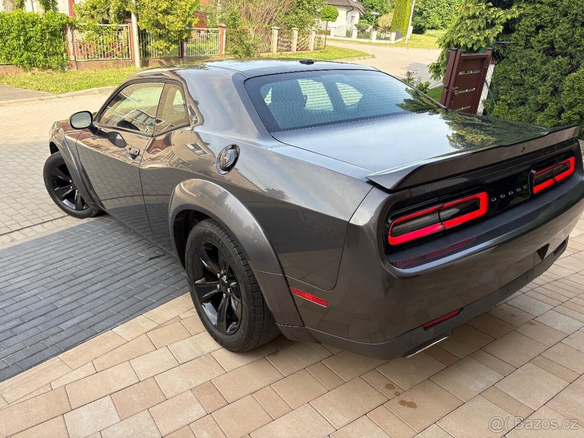 2020 Dodge CHALLENGER - 8