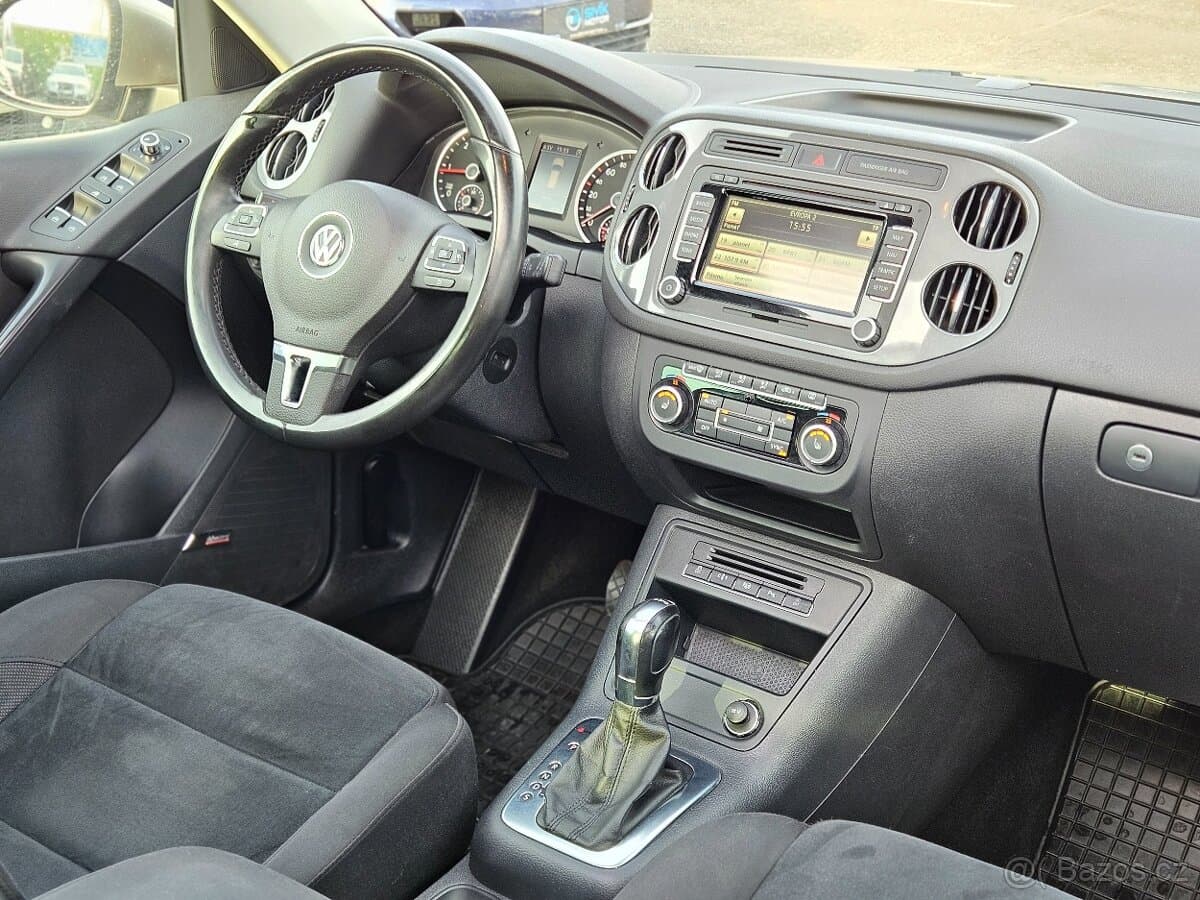 2012 Volkswagen TIGUAN - 8