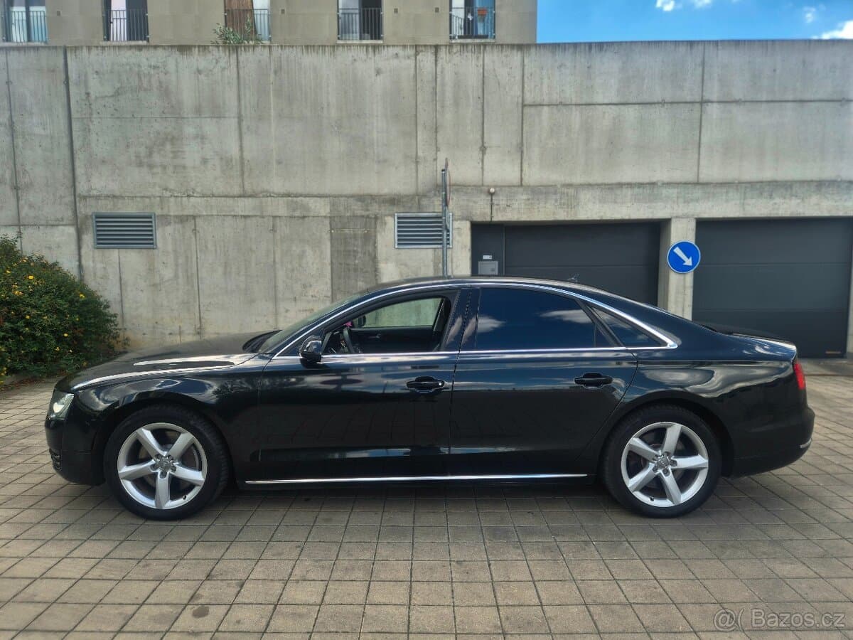 2010 Audi A8 - 8