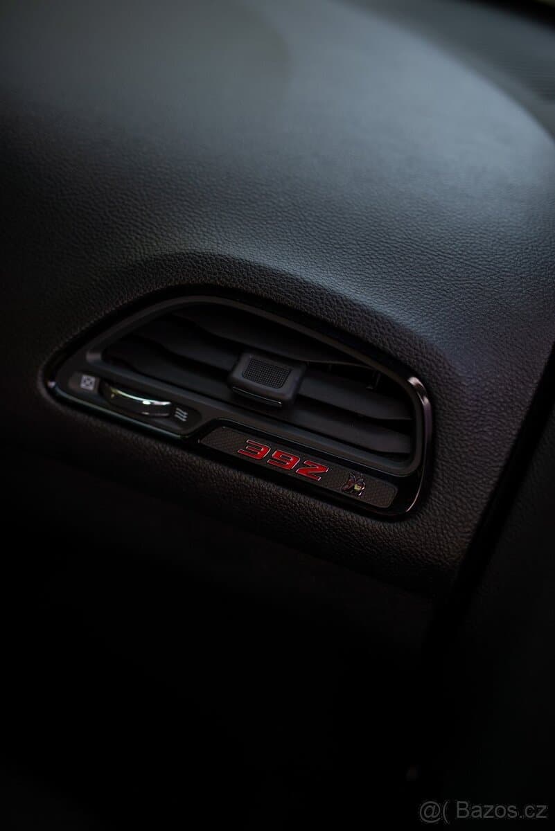 2021 Dodge CHALLENGER - 8