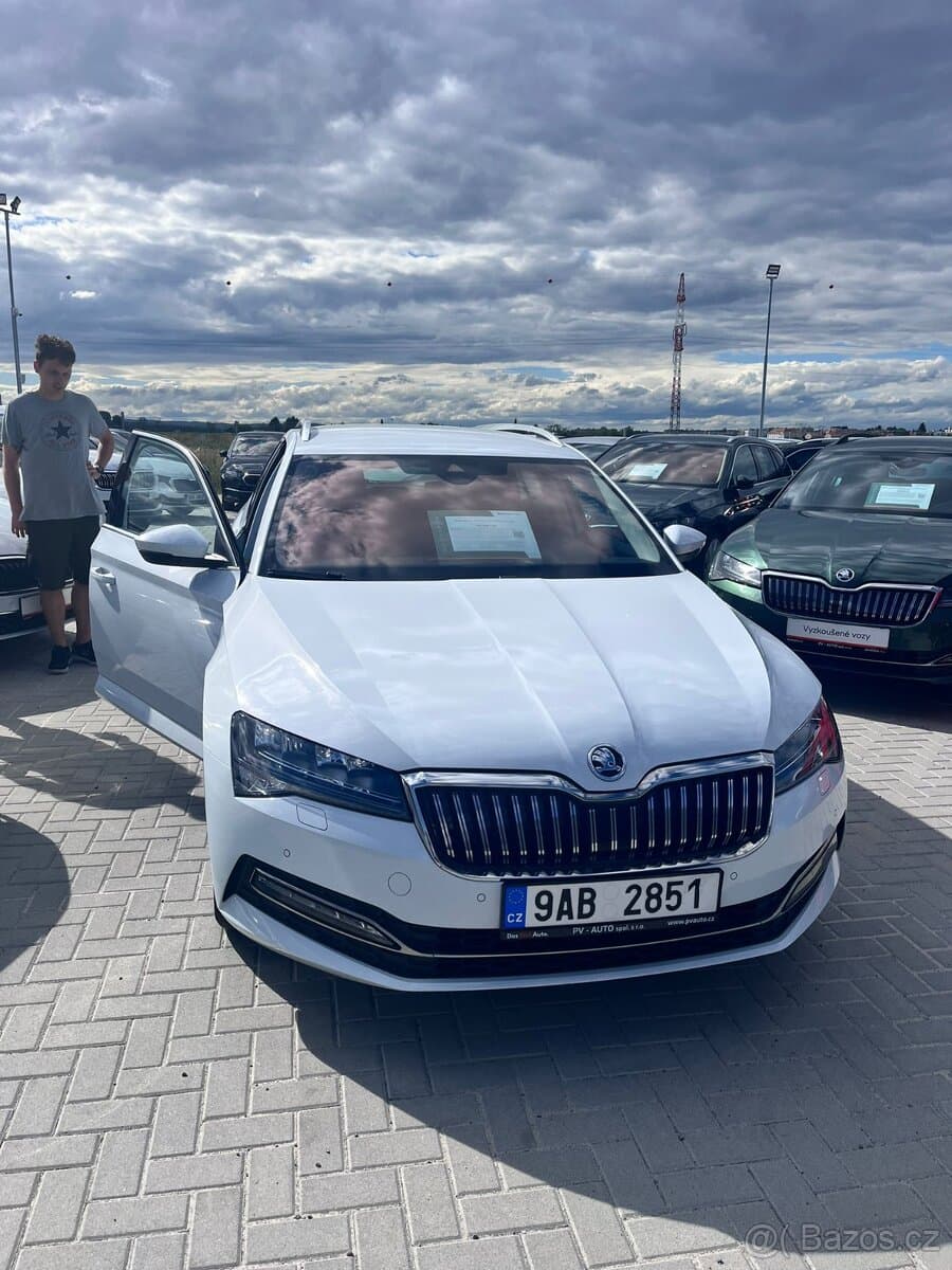 2022 Škoda SUPERB - 8