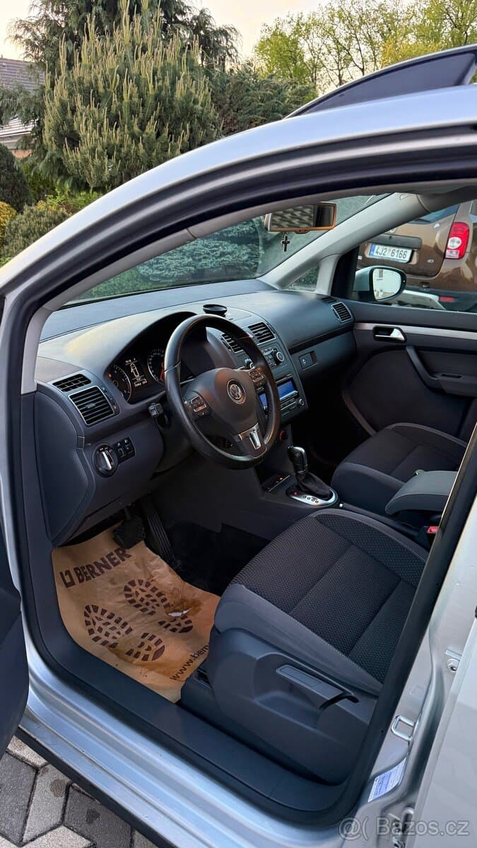 2011 Volkswagen TOURAN - 8