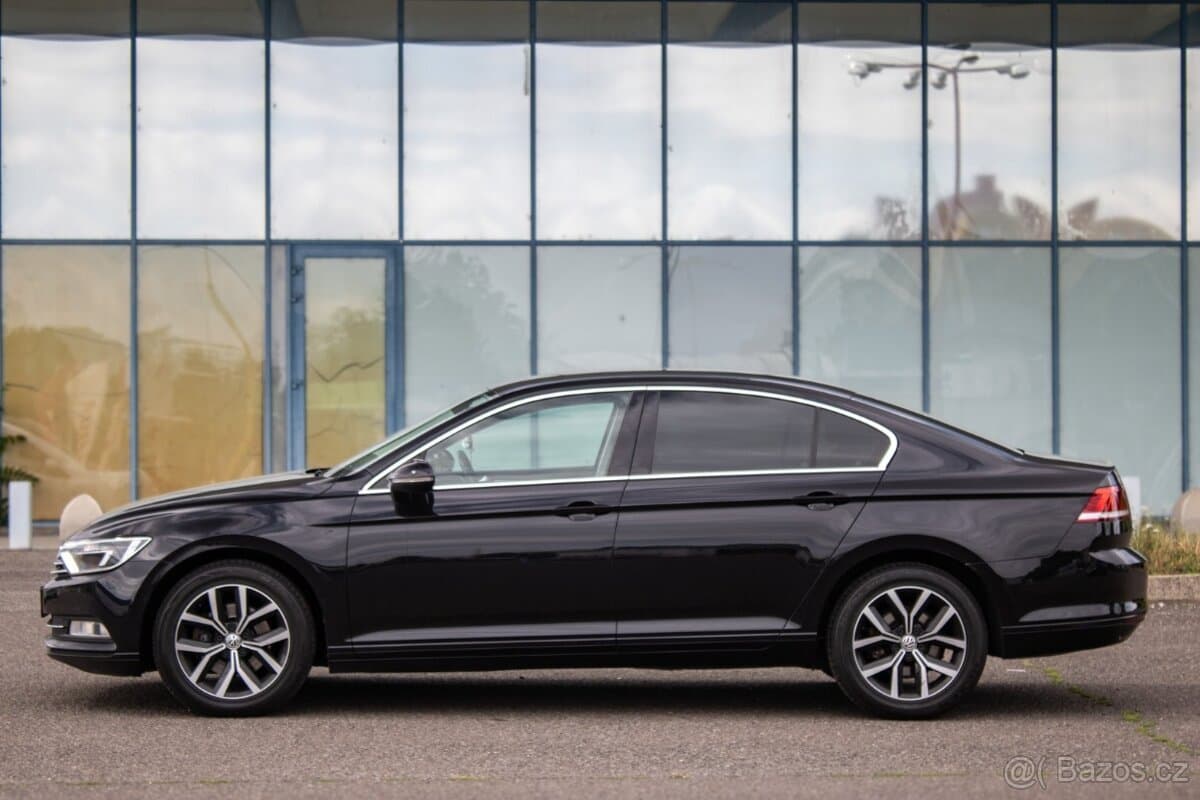 2016 Volkswagen PASSAT - 8