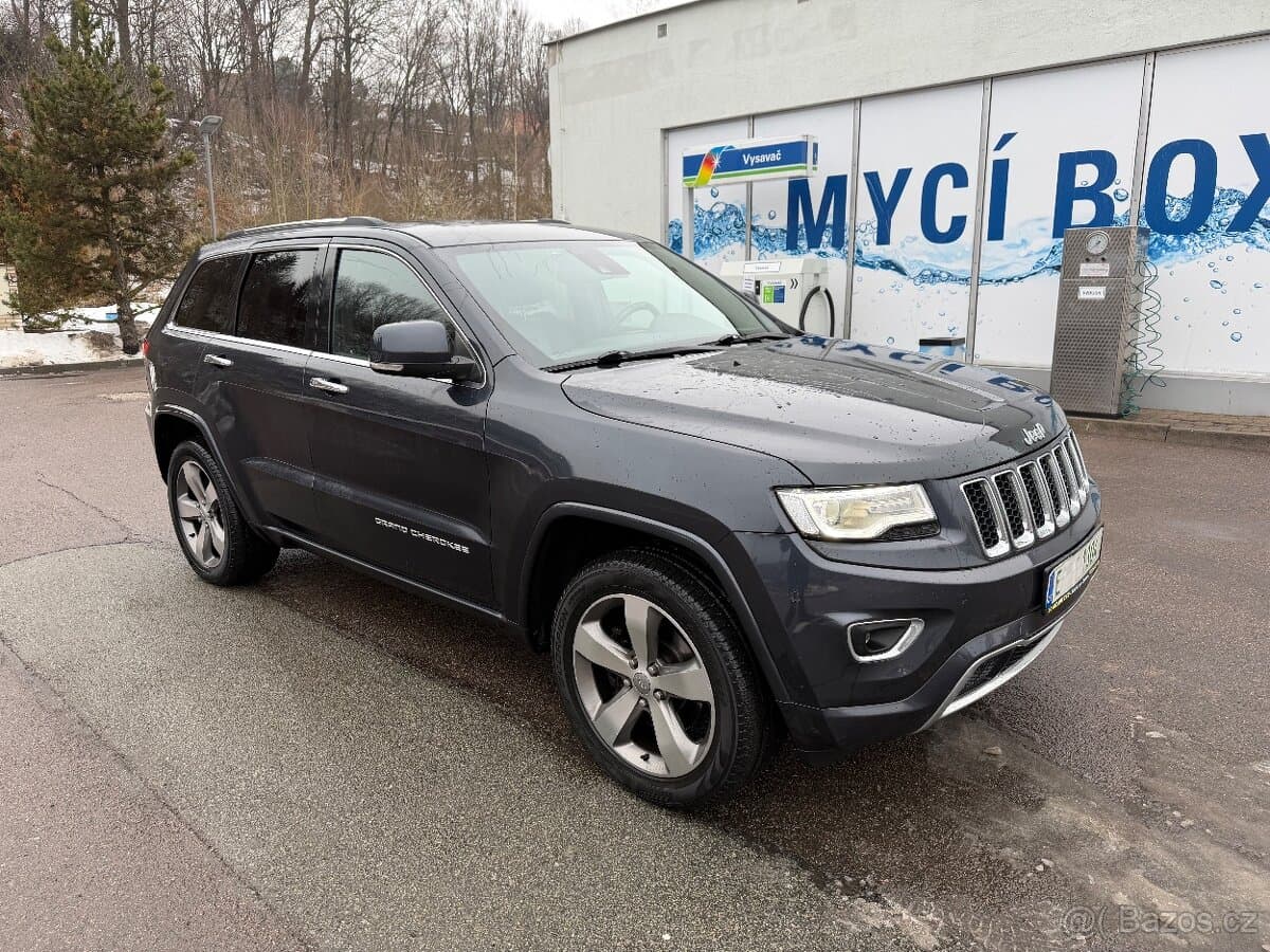 2015 Jeep CHEROKEE - 8