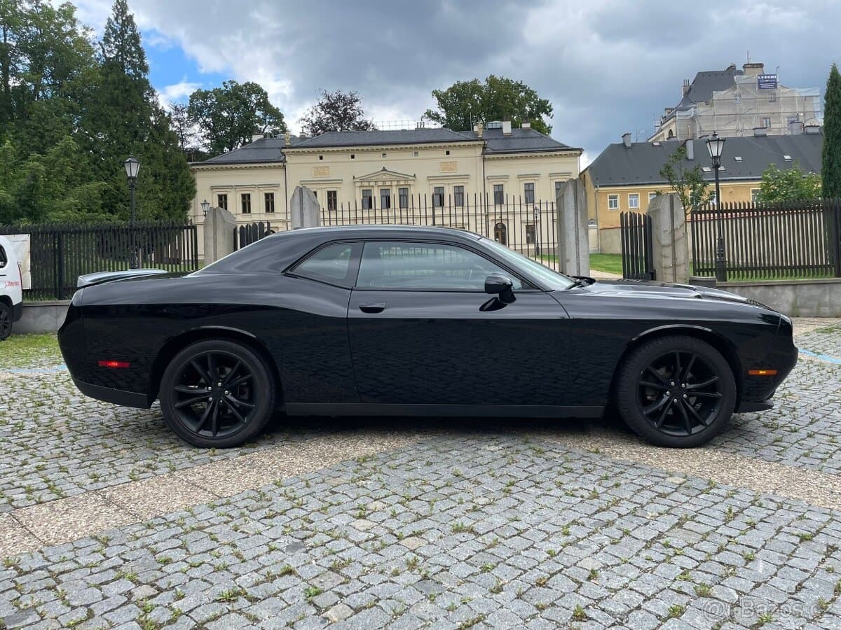 Dodge CHALLENGER - 8