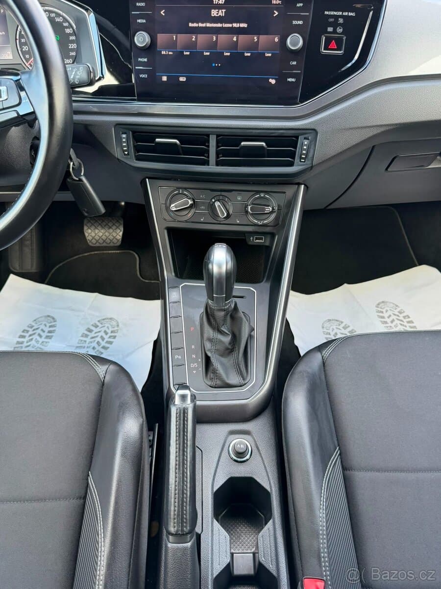 2018 Volkswagen POLO - 8
