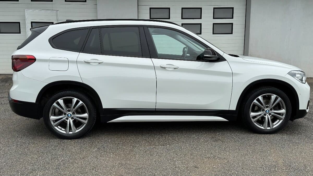 2016 BMW X1 - 8