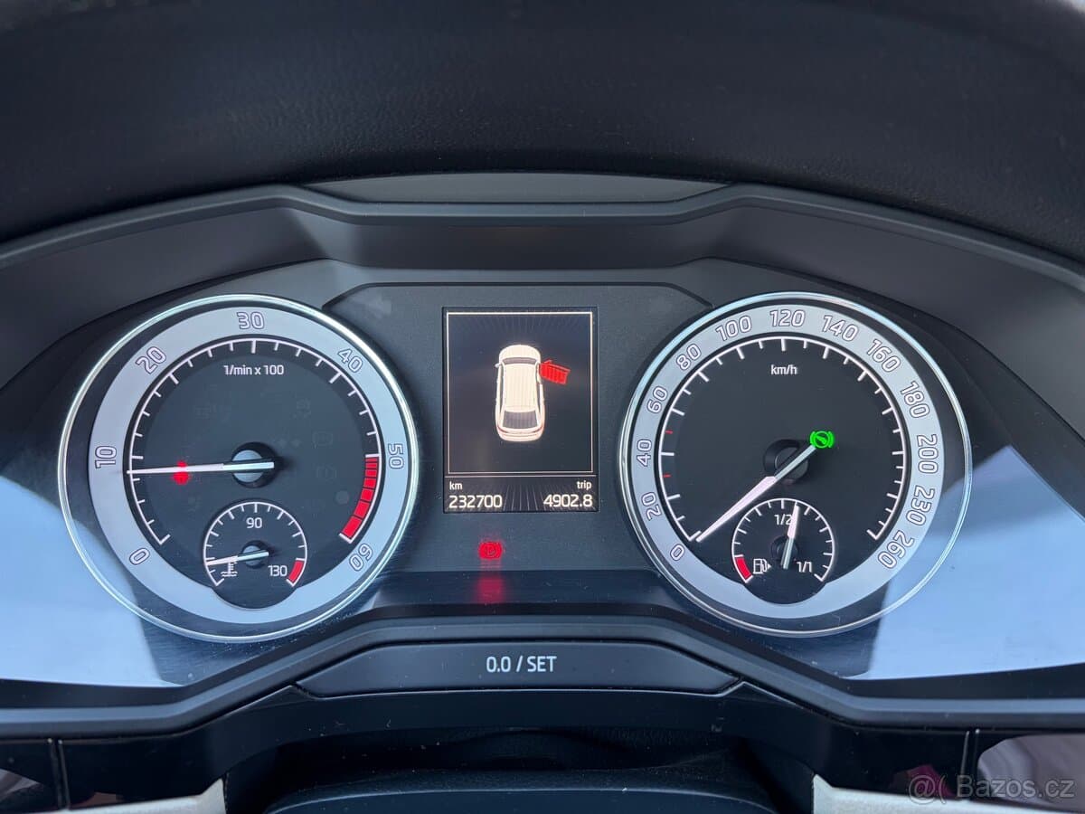 2016 Škoda SUPERB - 8
