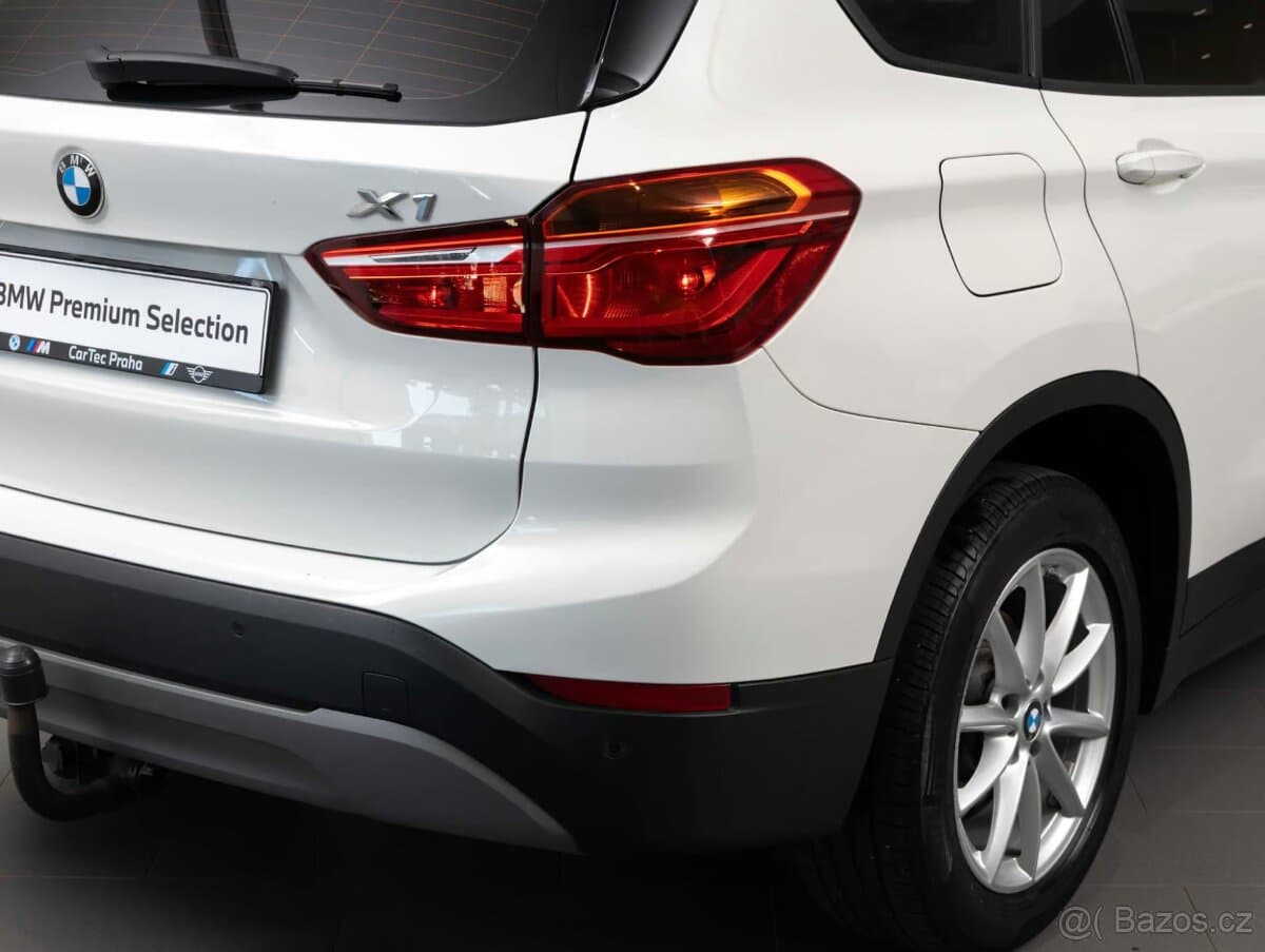 2017 BMW X1 - 8