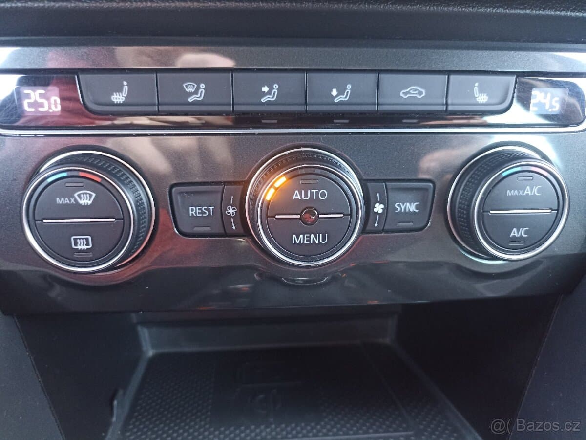 2017 Volkswagen TIGUAN - 8