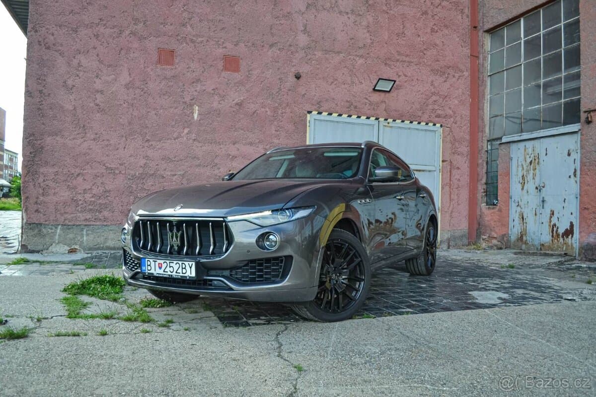 2017 Maserati LEVANTE - 8