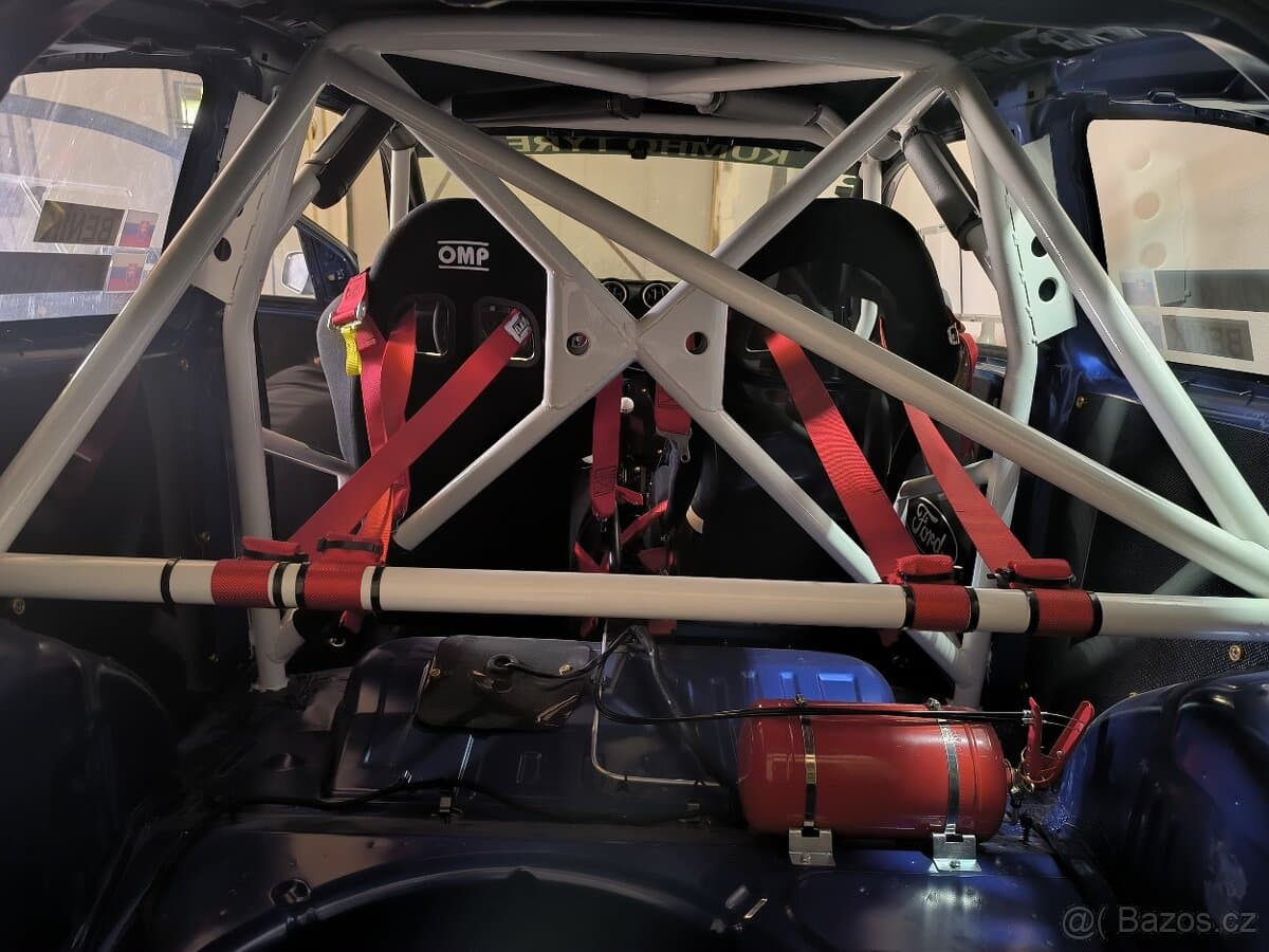 2005 Ford FIESTA - 8