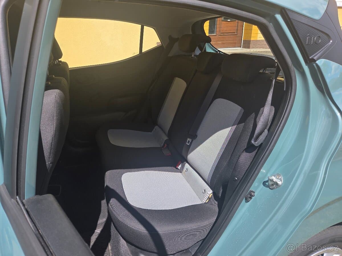 2022 Hyundai i10 - 8