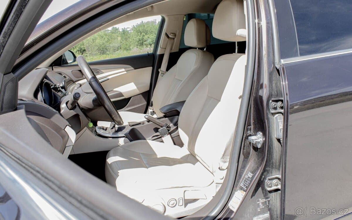 2011 Opel INSIGNIA - 8