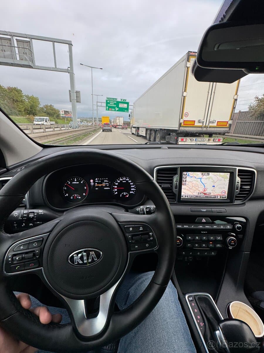 2017 Kia SPORTAGE - 8