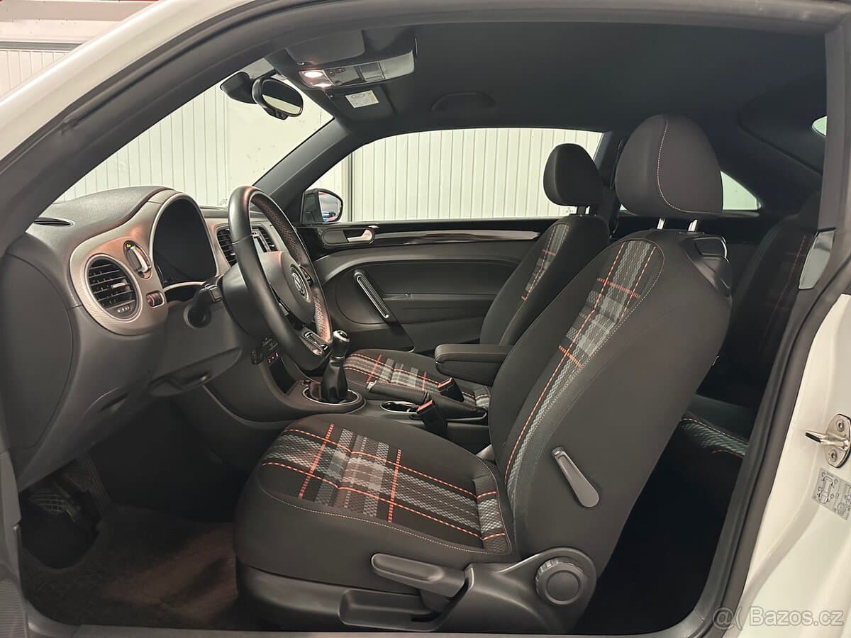 2017 Volkswagen BEETLE - 8