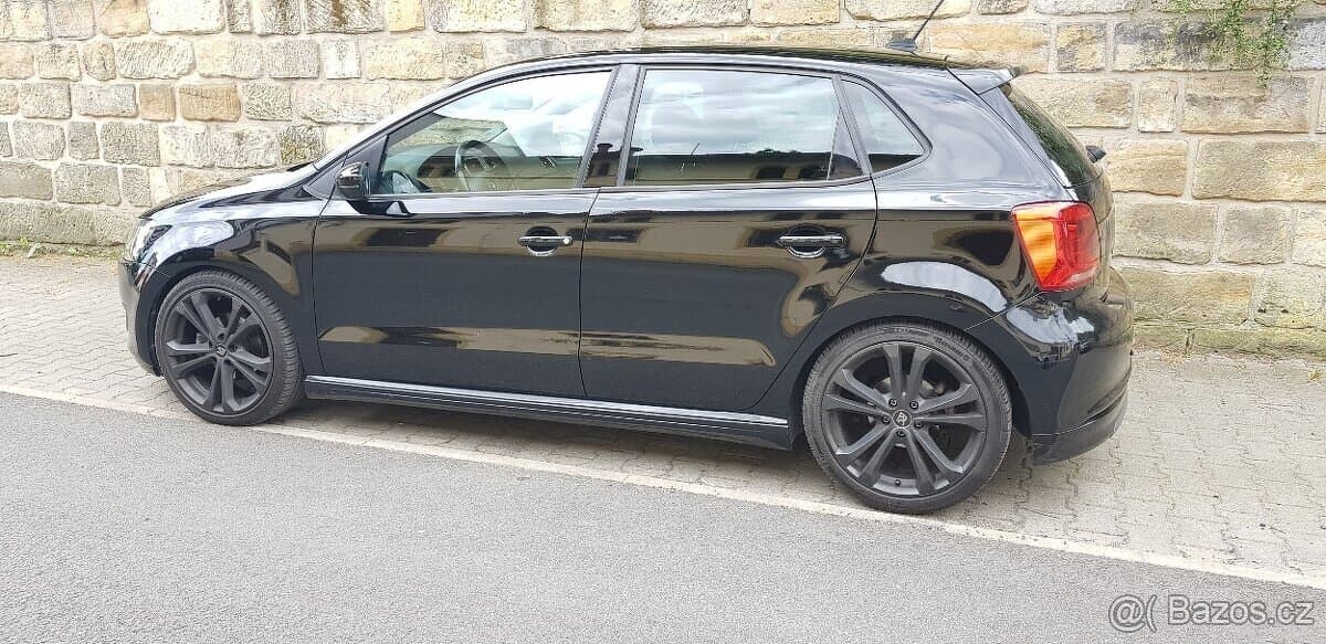 2016 Volkswagen POLO - 8
