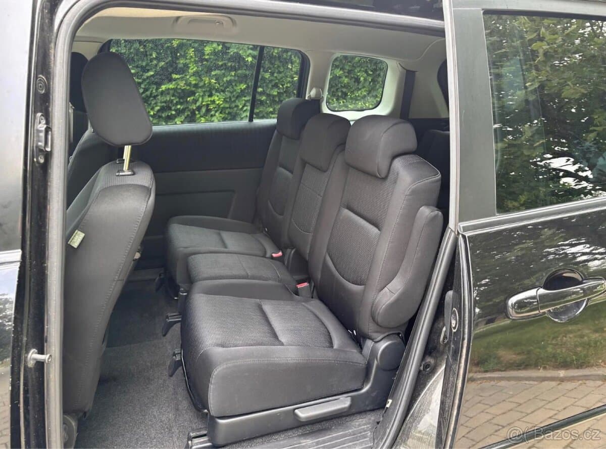 2010 Mazda 5 - 8