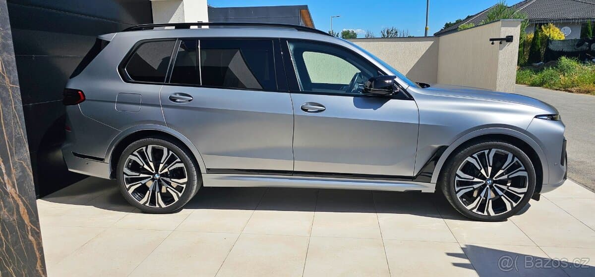 2024 BMW X7 - 8