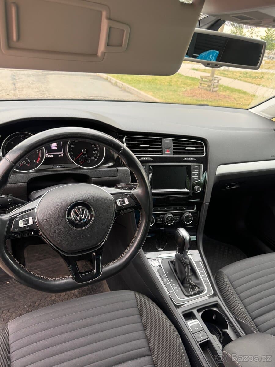 2015 Volkswagen GOLF - 8
