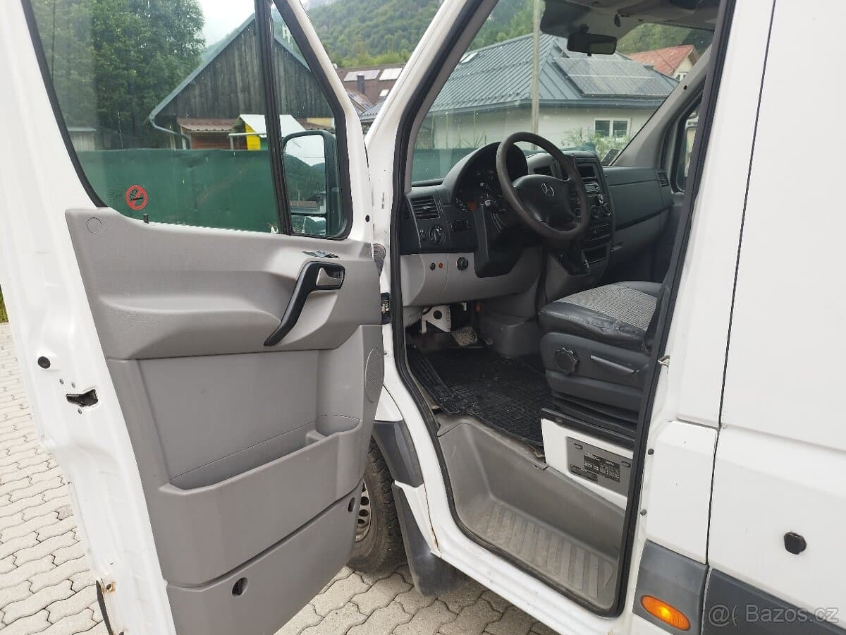2007 Mercedes-Benz SPRINTER - 8