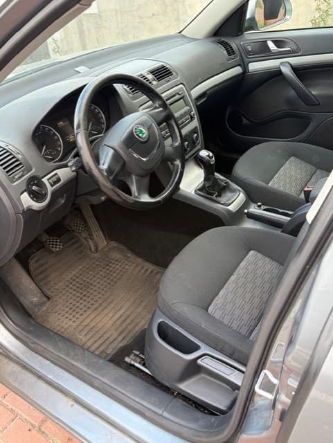 Škoda OCTAVIA - 8