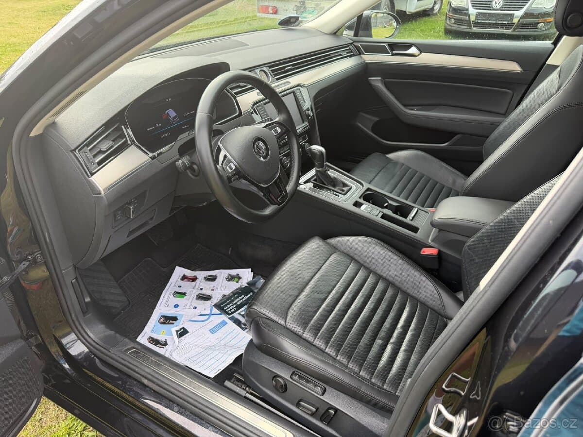 2016 Volkswagen PASSAT - 8