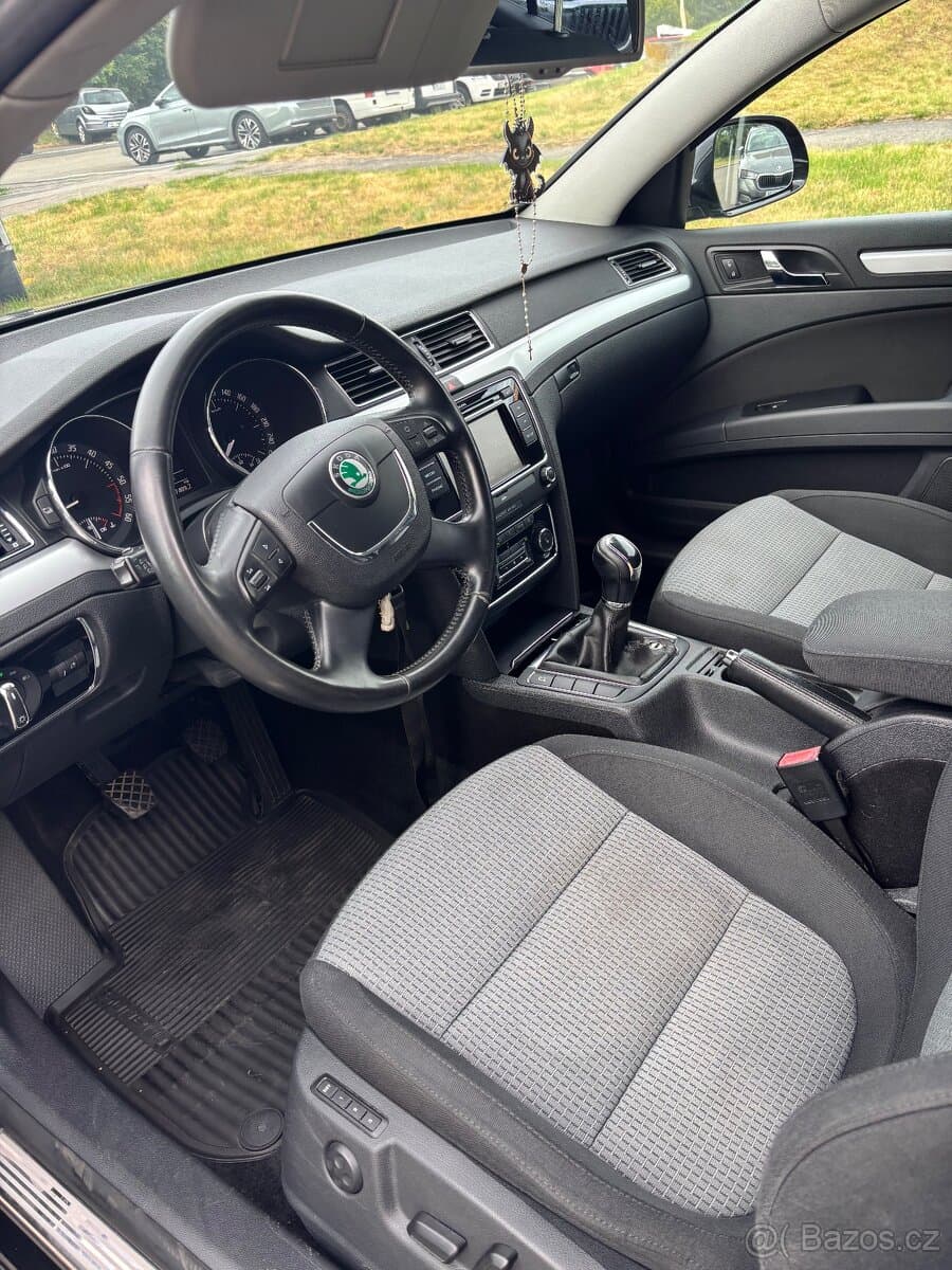 2012 Škoda SUPERB - 8
