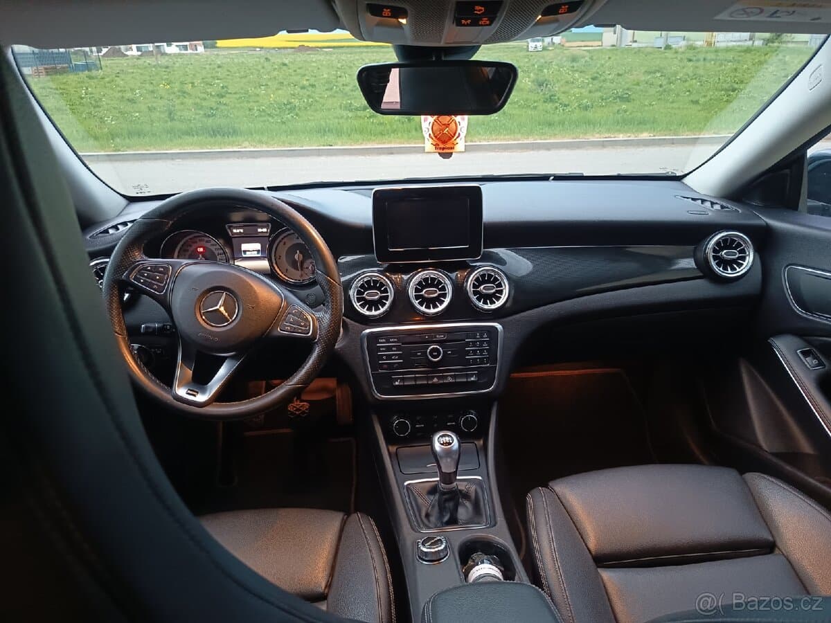 2015 Mercedes-Benz CLA - 8