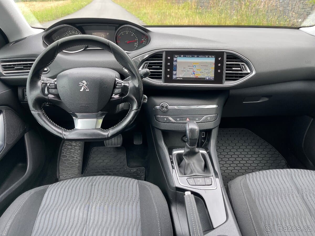 2016 Peugeot 308 - 8