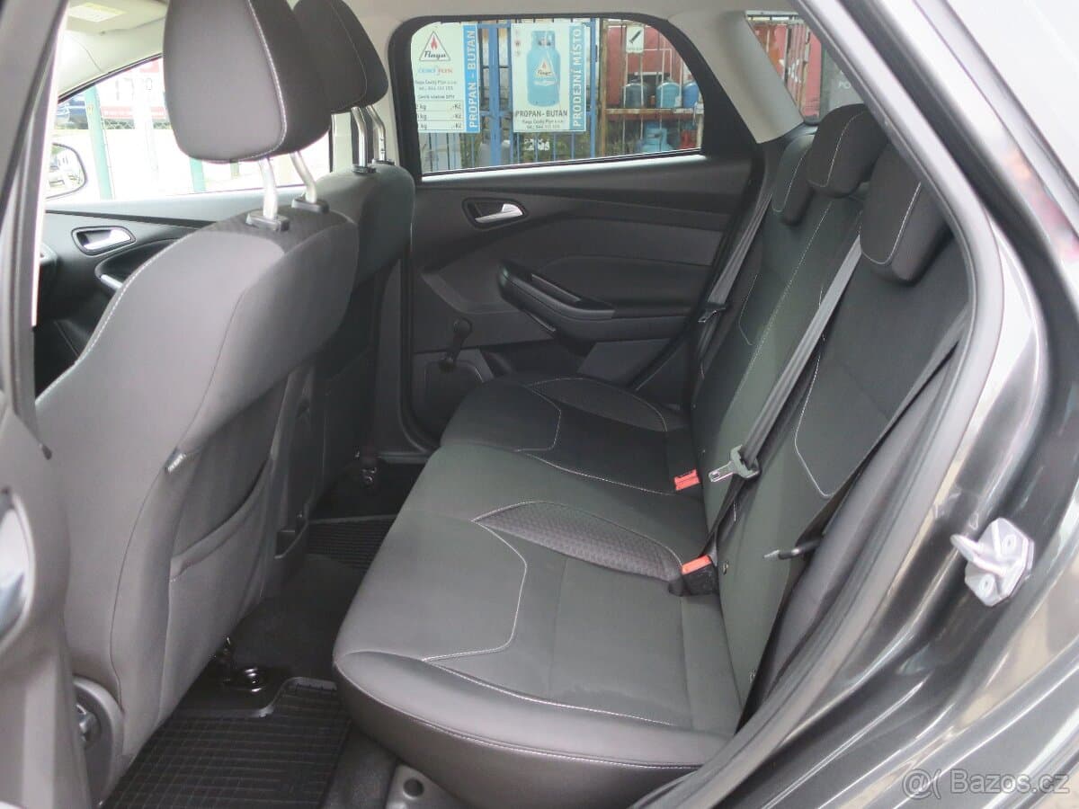 2016 Ford FOCUS - 8