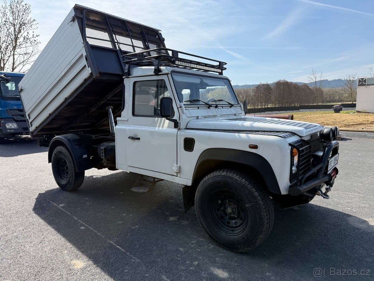 2002 Land Rover DEFENDER - 8