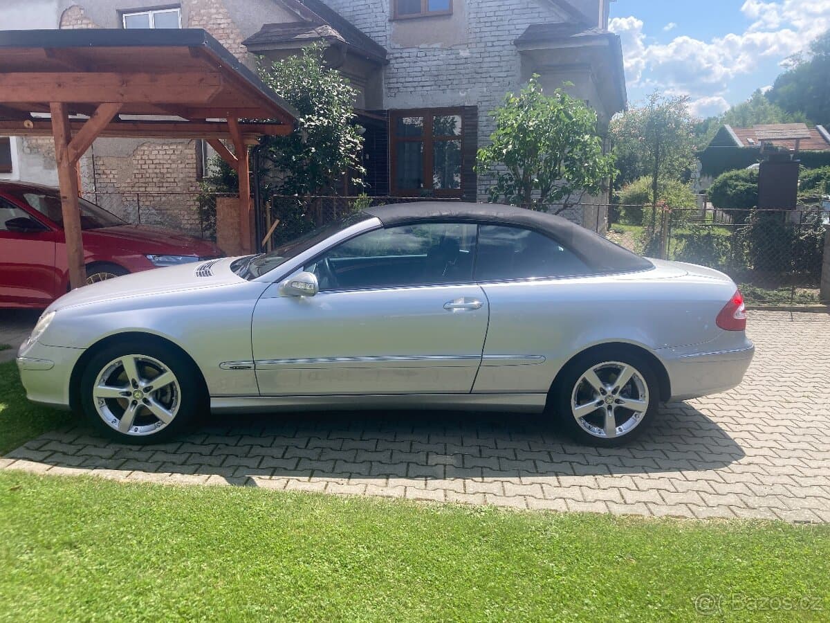 2003 Mercedes-Benz CLK - 8