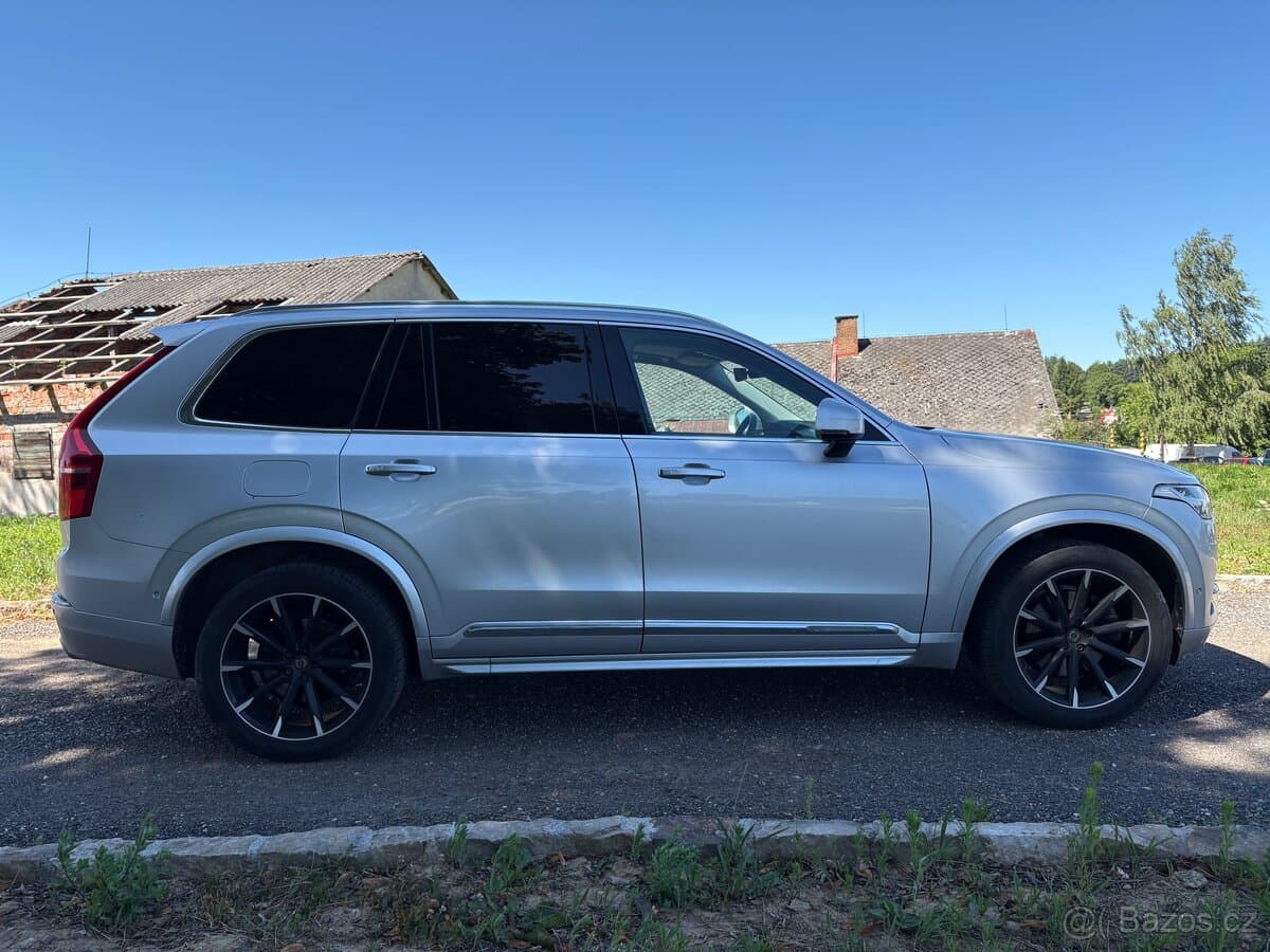 Volvo XC90 - 8
