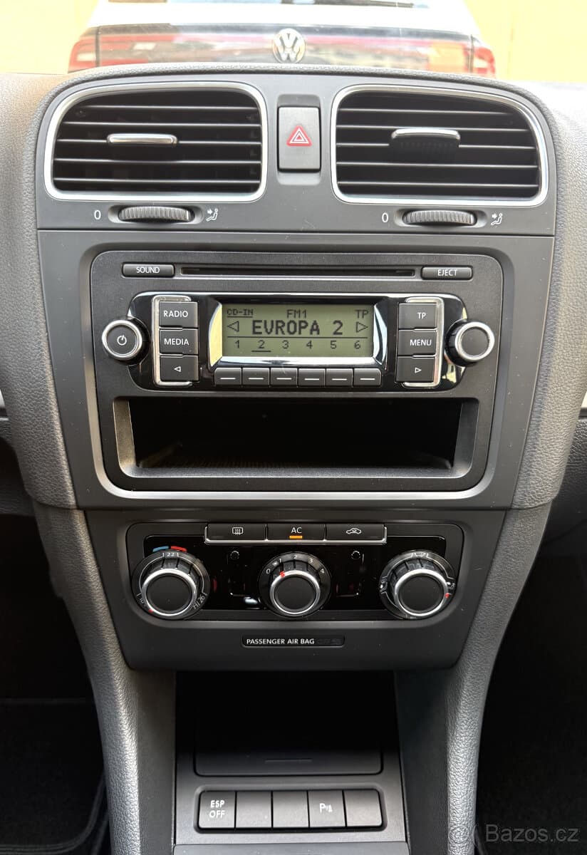 2009 Volkswagen GOLF - 8