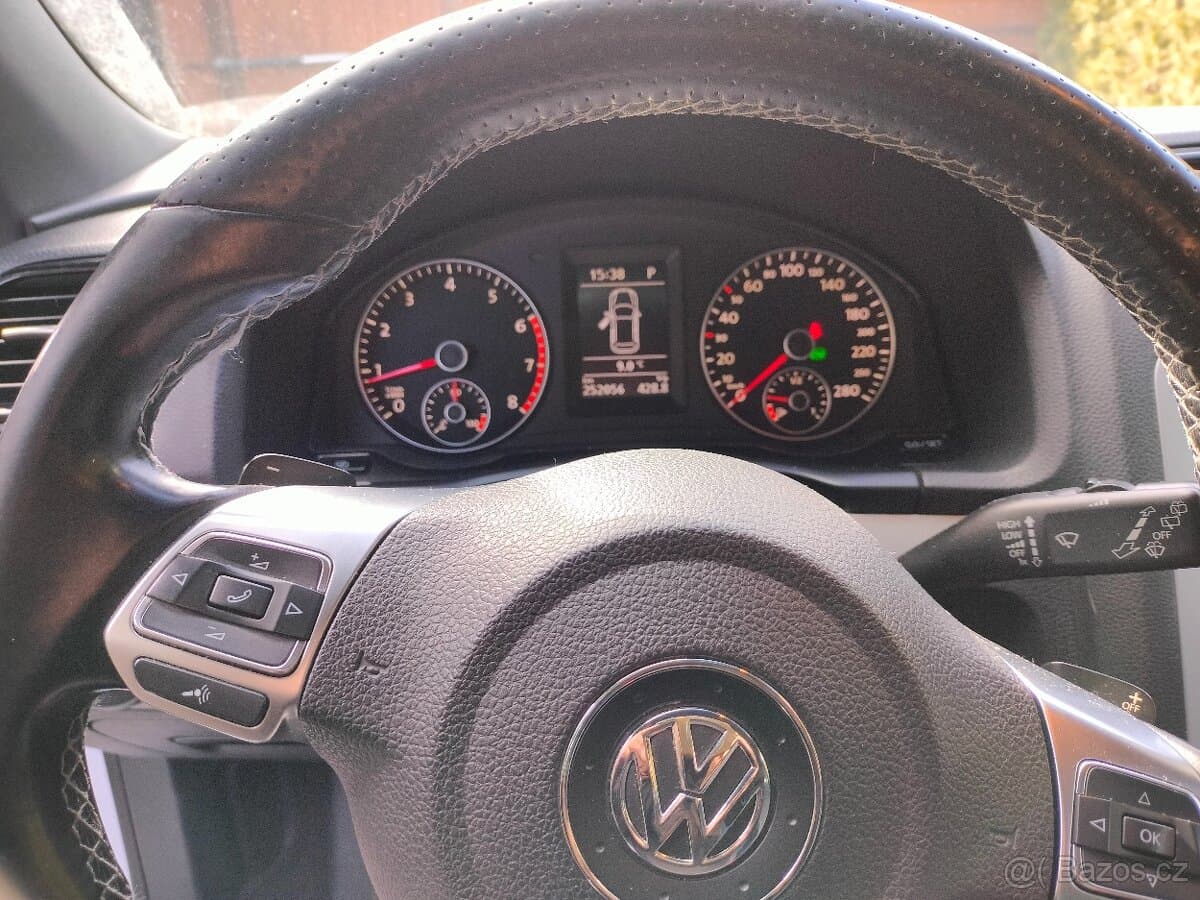 2010 Volkswagen SCIROCCO - 8