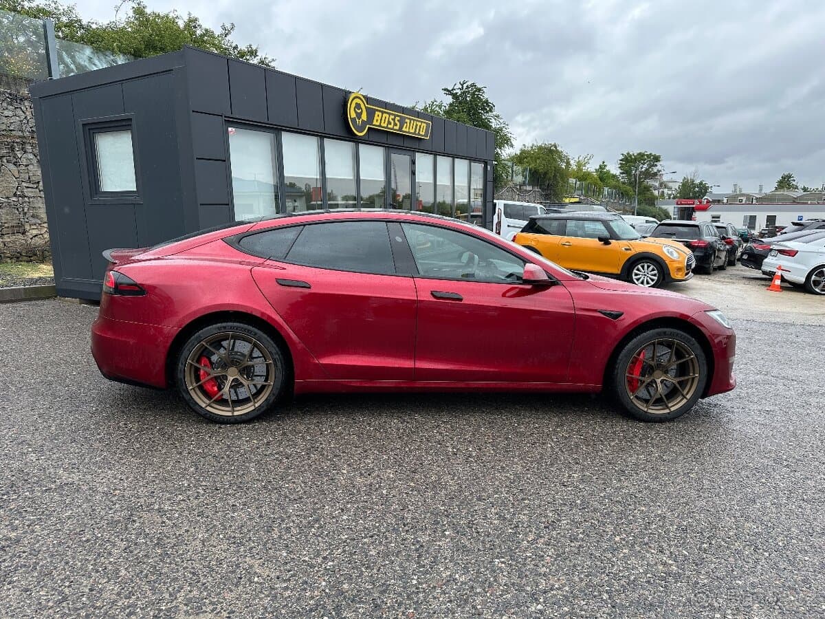 2024 Tesla MODEL S - 8