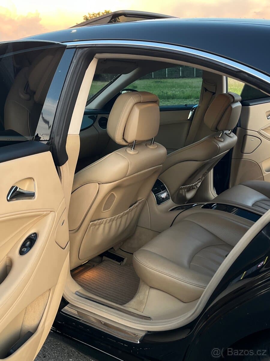 2006 Mercedes-Benz CLS - 8