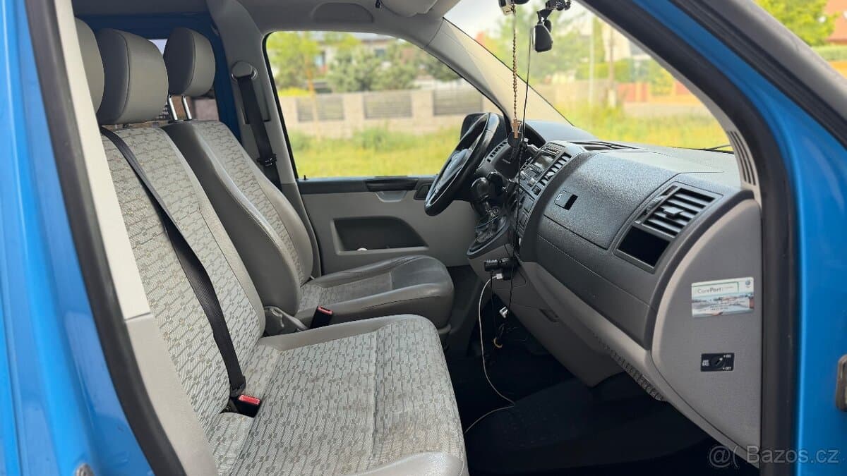 2010 Volkswagen TRANSPORTER - 8