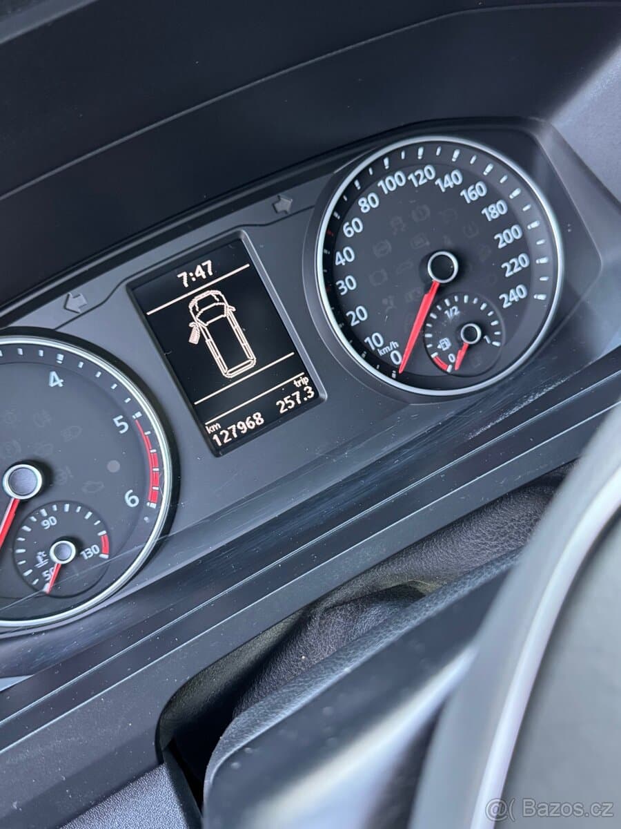2019 Volkswagen CARAVELLE - 8
