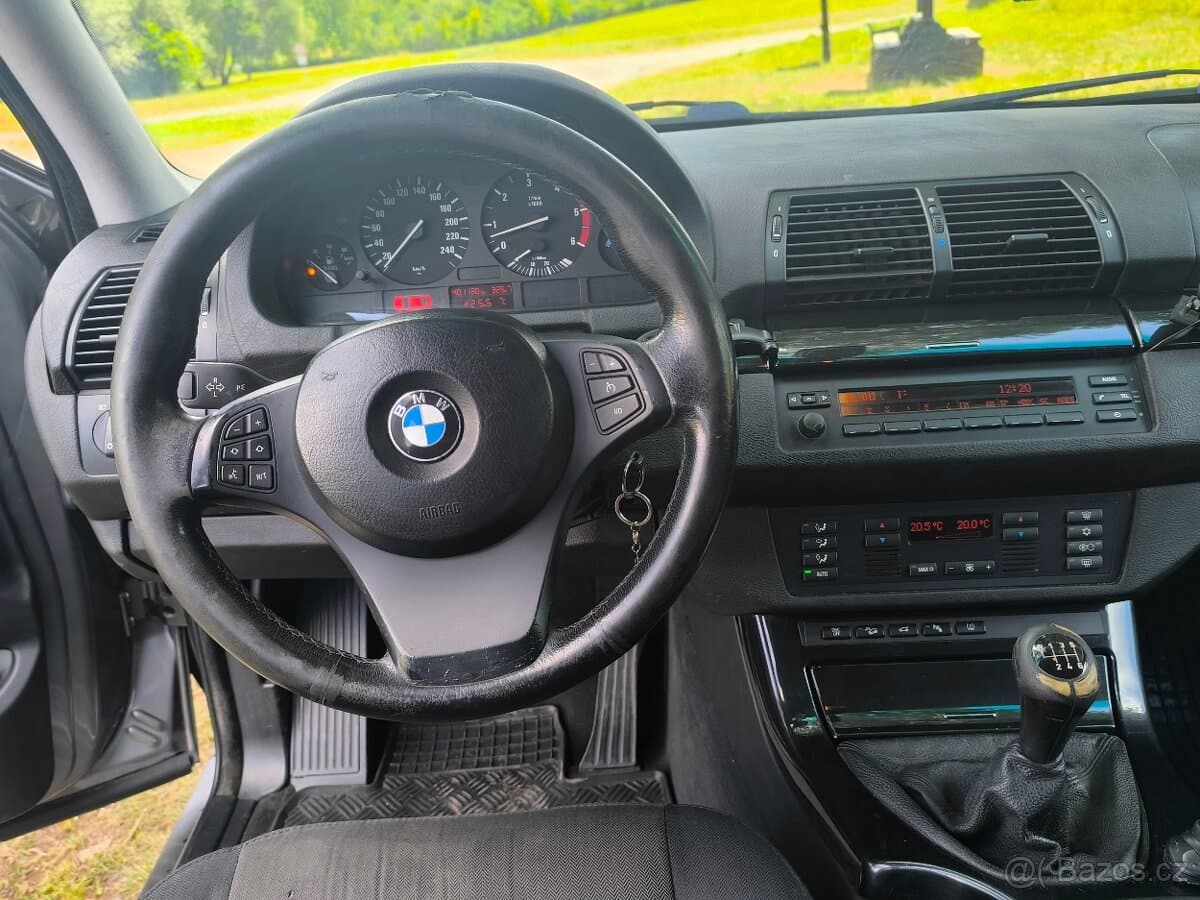 2005 BMW X5 - 8