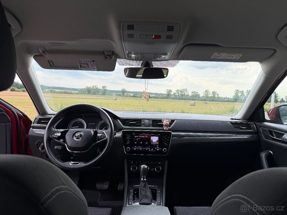 2021 Škoda SUPERB - 8