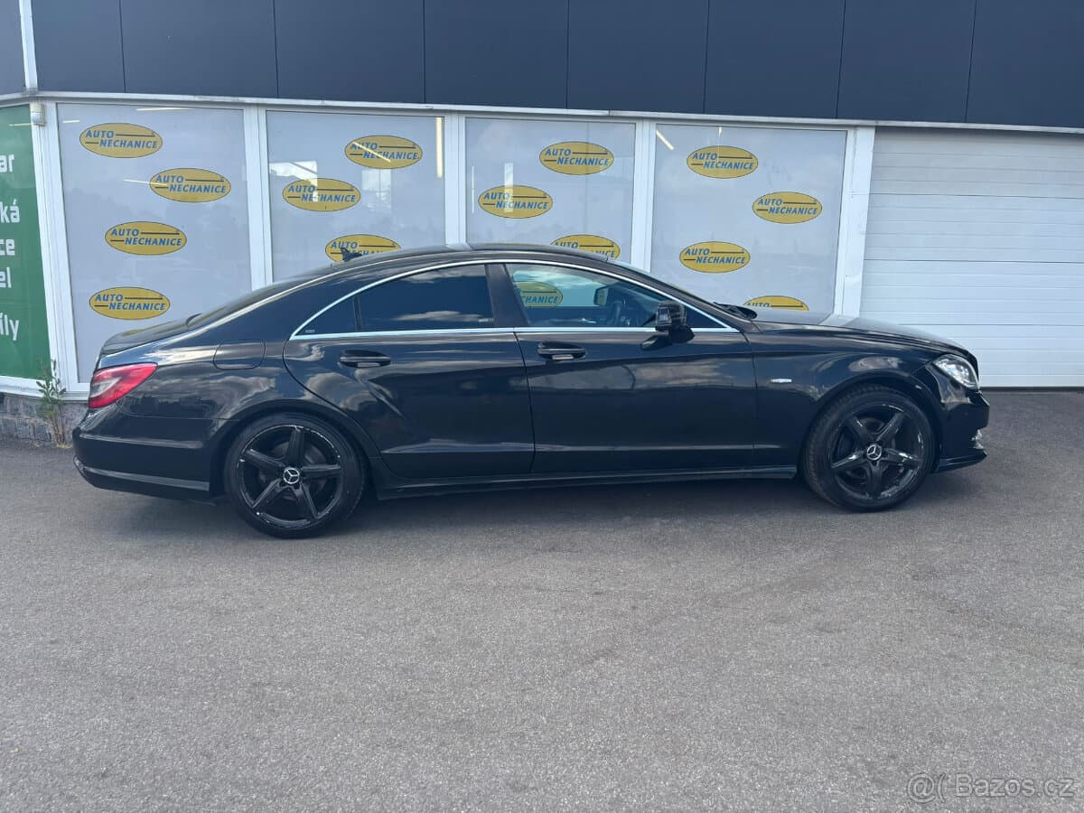 2011 Mercedes-Benz CLS - 8