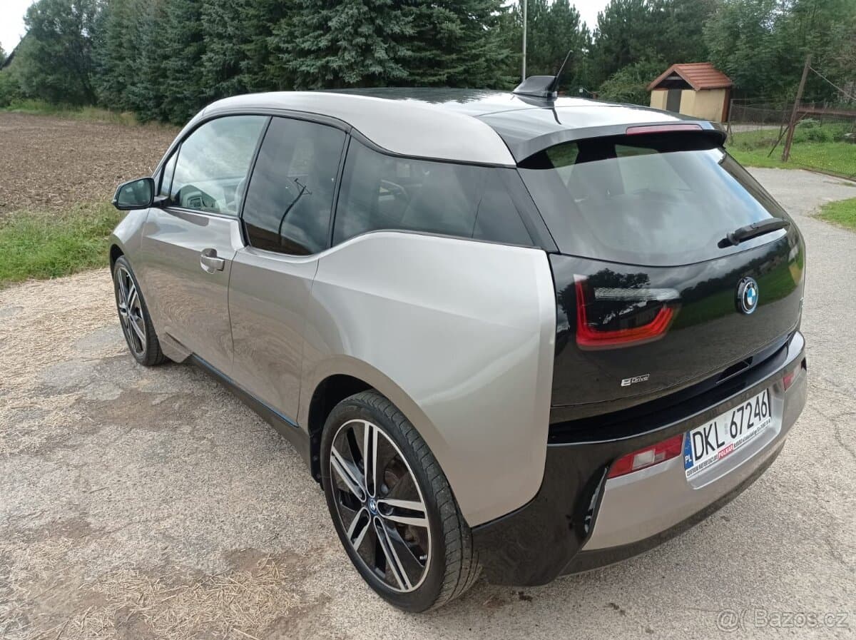 2017 BMW i3 - 8
