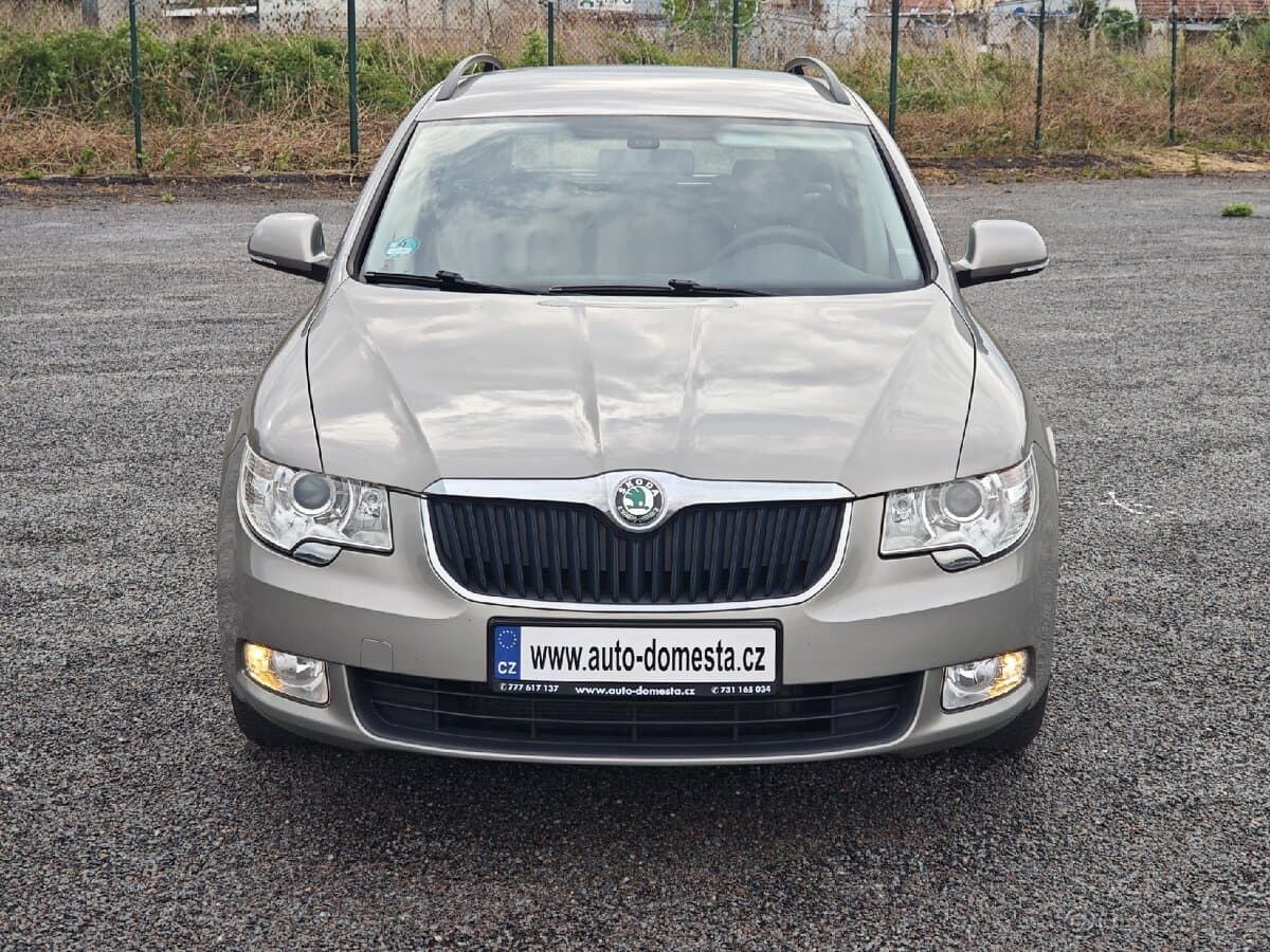 2010 Škoda SUPERB - 8
