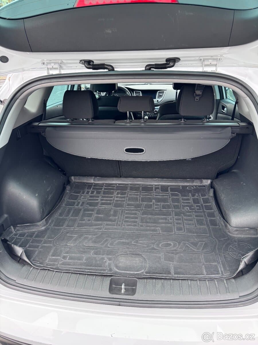 2016 Hyundai TUCSON - 8
