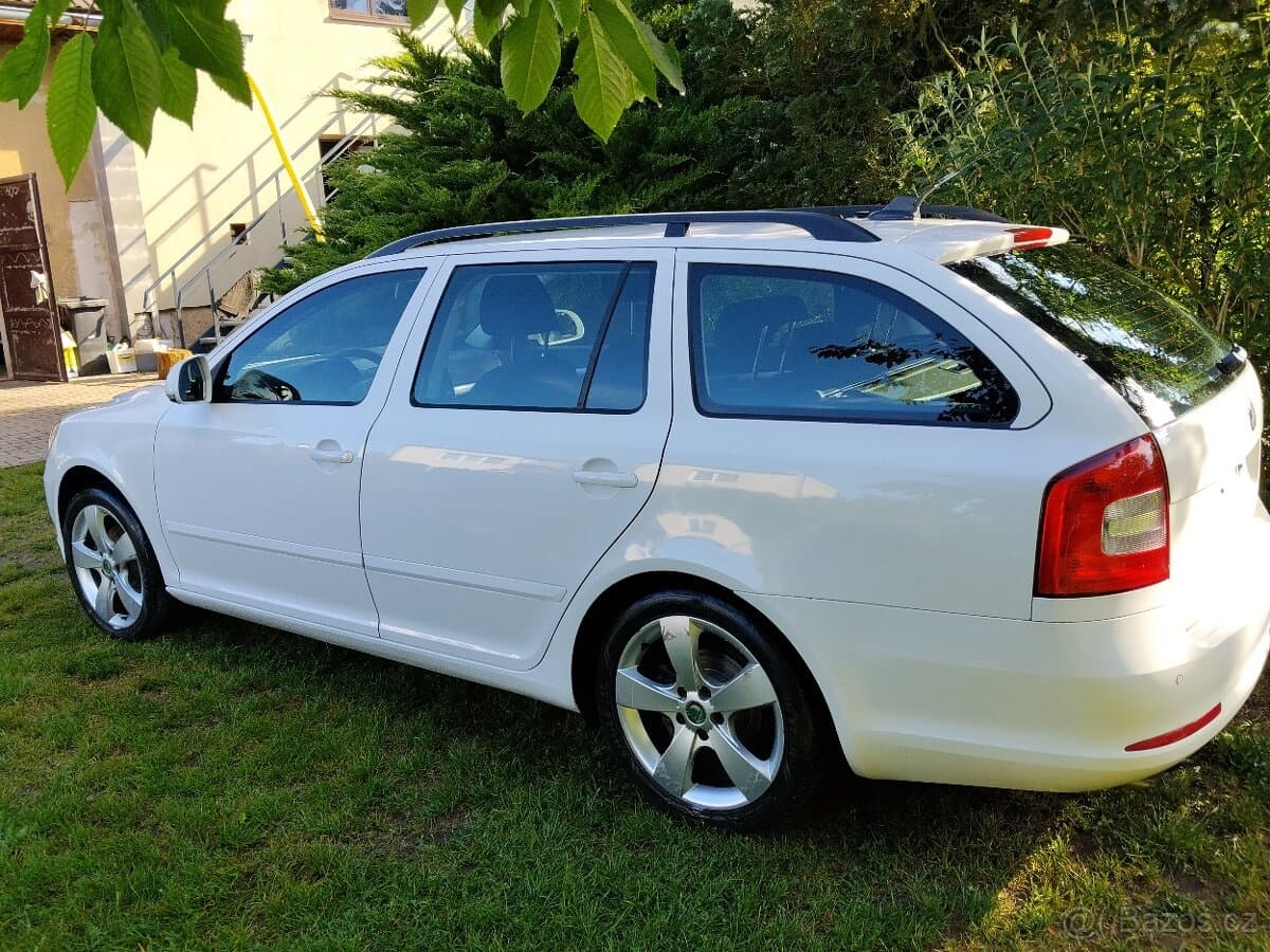Škoda OCTAVIA - 8