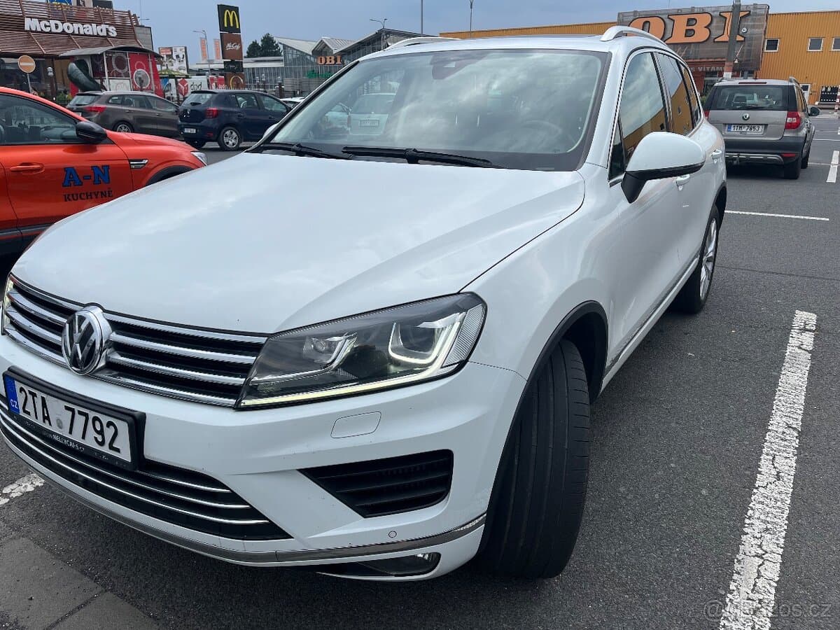 2014 Volkswagen TOUAREG - 8