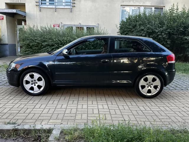 Audi A3 - 8